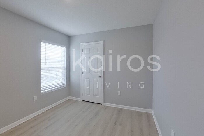 Building Photo - 1709 Nebraska Loop