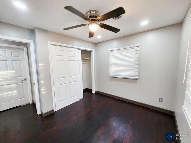 Building Photo - 3409 NE 22nd Ct