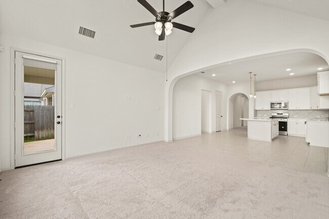 Building Photo - 6018 Bristol Spur Ln