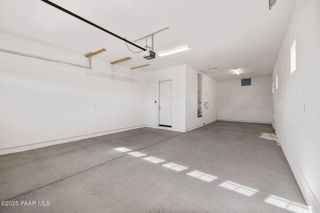 Building Photo - 6548 E Bay Point Way