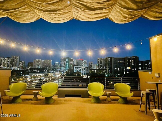 Building Photo - 1326 N Central Ave