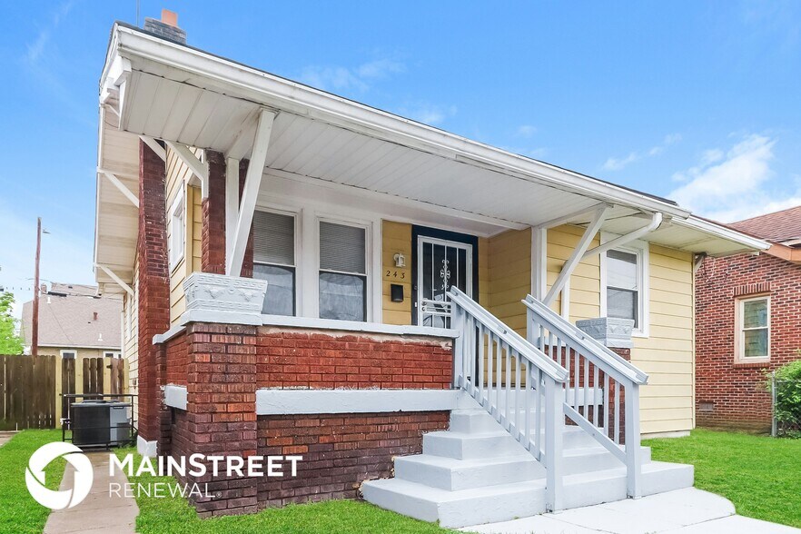 Building Photo - 243 S 43rd St