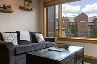 Building Photo - 535 South Park Avenue