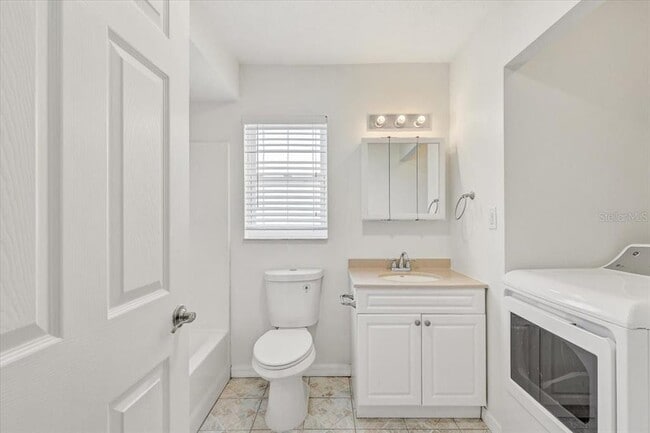 Building Photo - 7012 Pin Cherry Ln