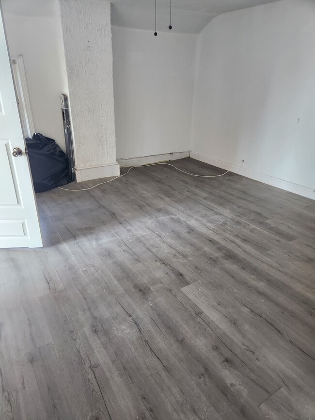 Building Photo - 768 Communipaw Ave