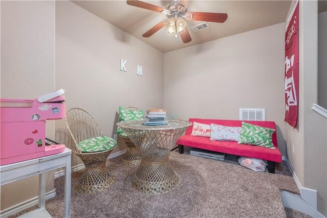 Building Photo - BEST PRICES INUNIVERSITY HEIGHTS! AUGUST 2026 PRE-LEASE!!