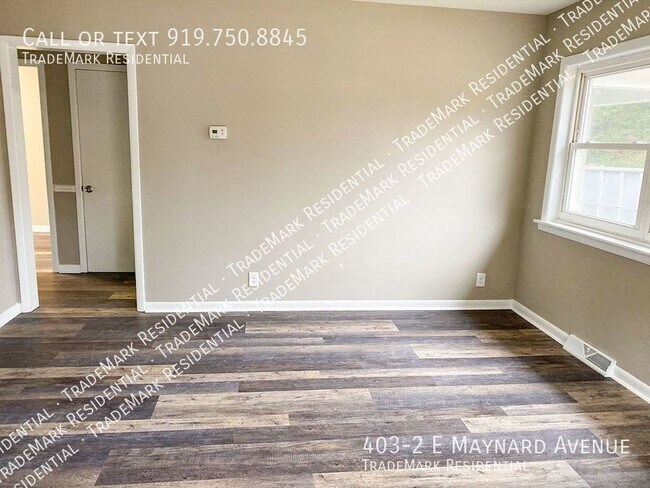 Building Photo - 403 E Maynard Ave
