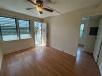 Building Photo - 1705