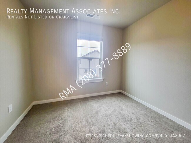 Building Photo - 6053 S Boddington Ln