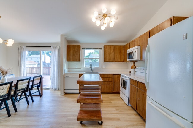 Kitchen - 5471 Braddock Ridge Dr