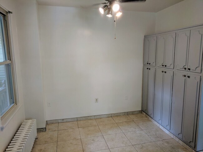 Building Photo - 5544 Fair Oaks Street