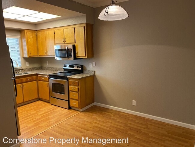 Building Photo - 2 br, 2 bath House - 1120 Cedar Gables Dr