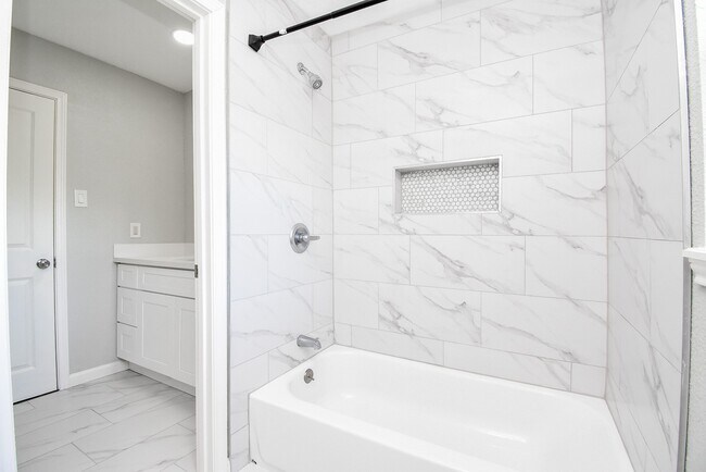 Building Photo - 12435 Shepherds Ridge Dr