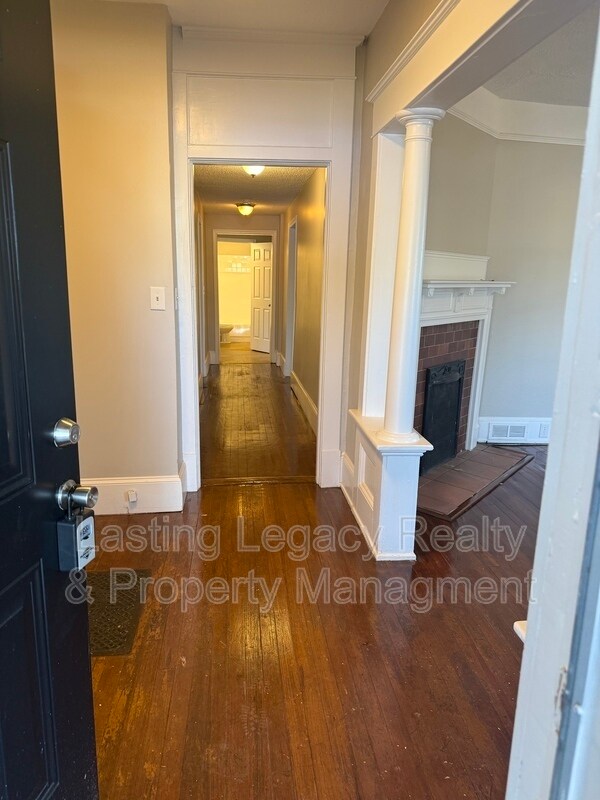 Building Photo - 3410 Old Greensboro Rd