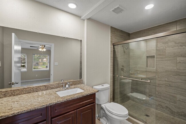 Building Photo - 1015 Rock Canyon Dr