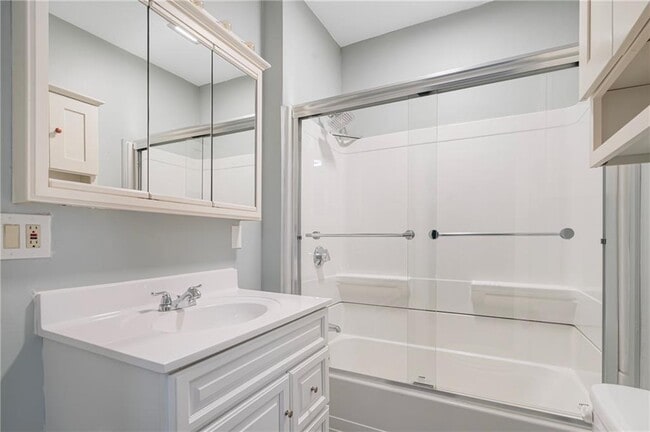 Building Photo - 149 Pomona Ave