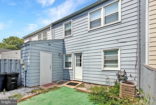 Building Photo - 9919 Boise Rd