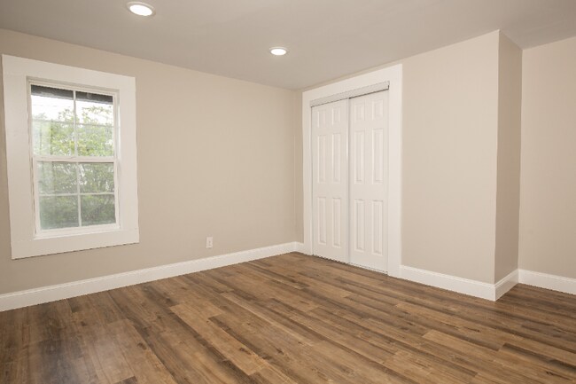 Building Photo - 676 Hanford St