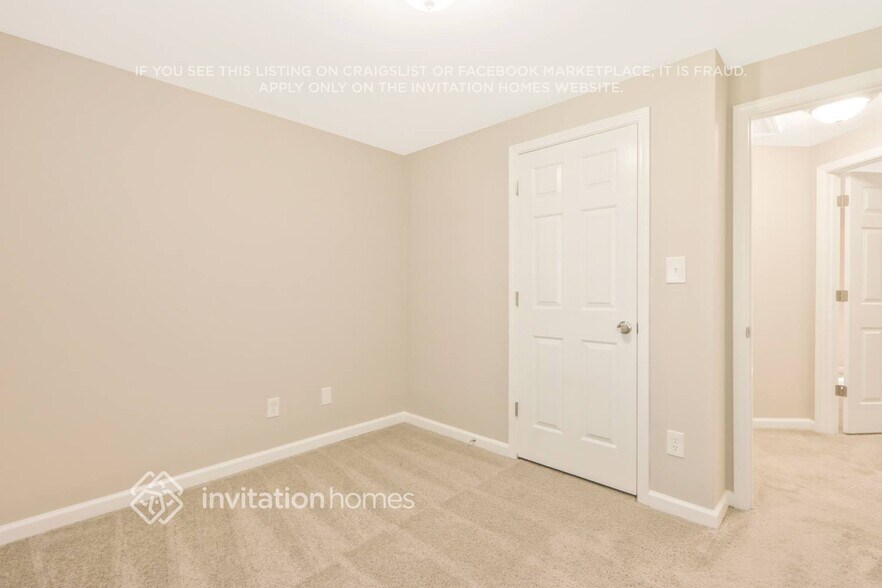 Building Photo - 5255 Sweet Air Ln