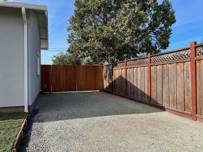 Building Photo - 3500 Concord Blvd