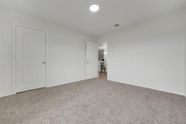 Building Photo - 1121 Basswood Ln