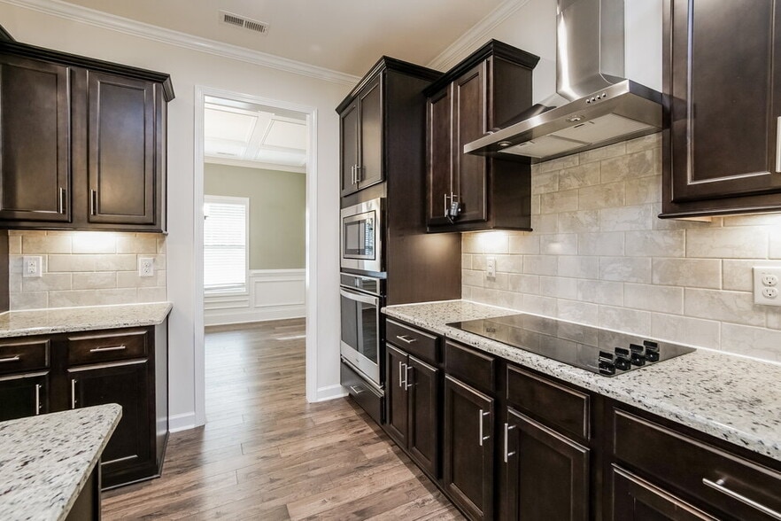 Building Photo - 39 Grand Manor Ct
