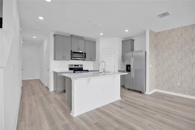 Building Photo - 2026 Crape Jasmine Ln