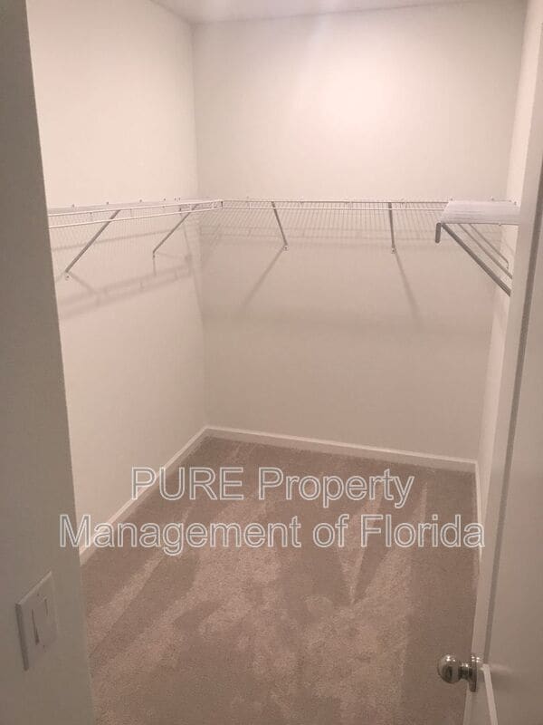 Building Photo - 9025 SW 58th Cir