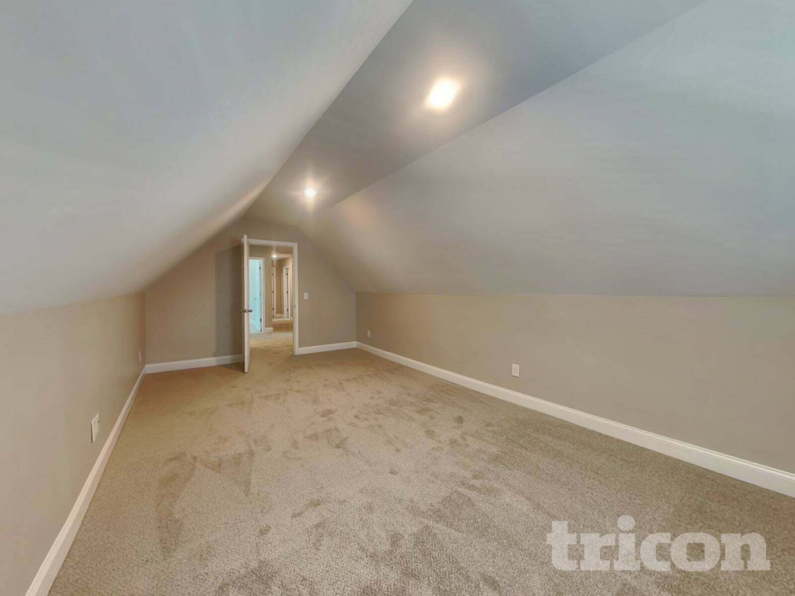 Building Photo - 1013 Wickshire Dr