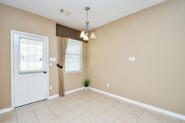 Building Photo - 20123 Jasper Oaks Dr