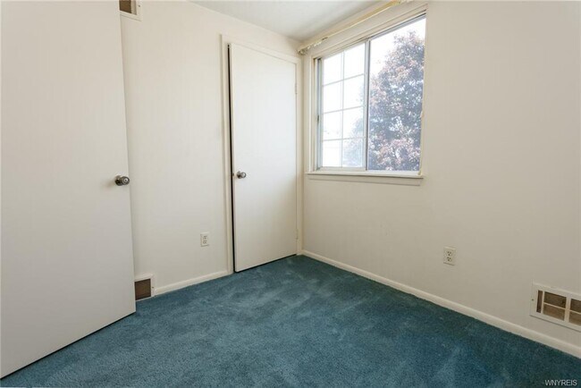 Building Photo - 110 Greenway Blvd