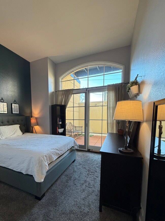 Building Photo - 25 N Downing St