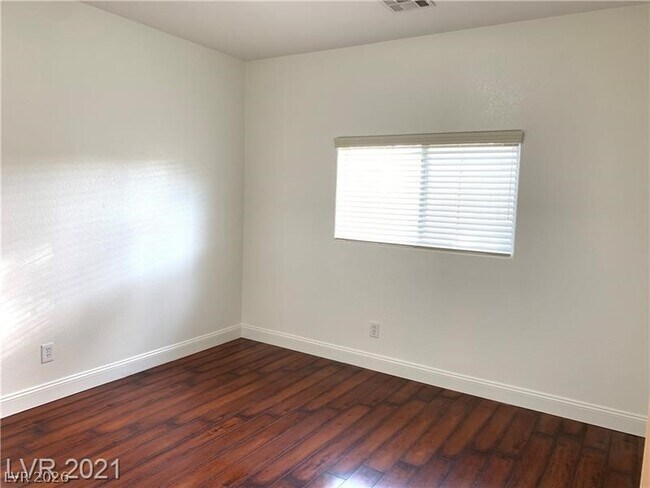 Building Photo - 11759 Fern Creek Ln