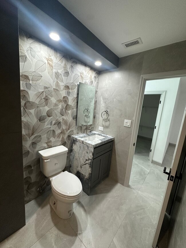 Building Photo - 3014 W Arch St