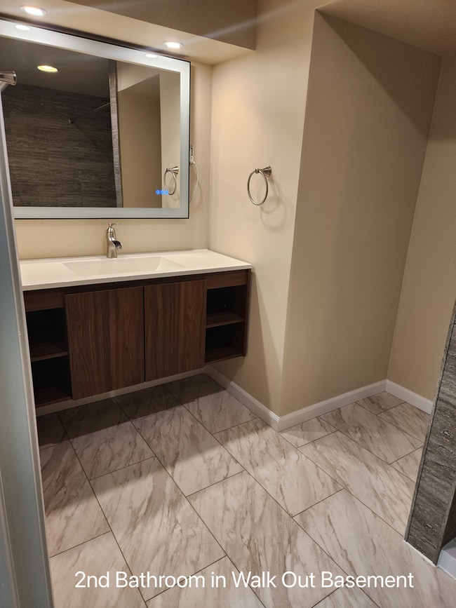 Building Photo - Beautifully Renovated Ranch-style Home!