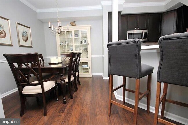 Building Photo - 8313 Sanderling Way