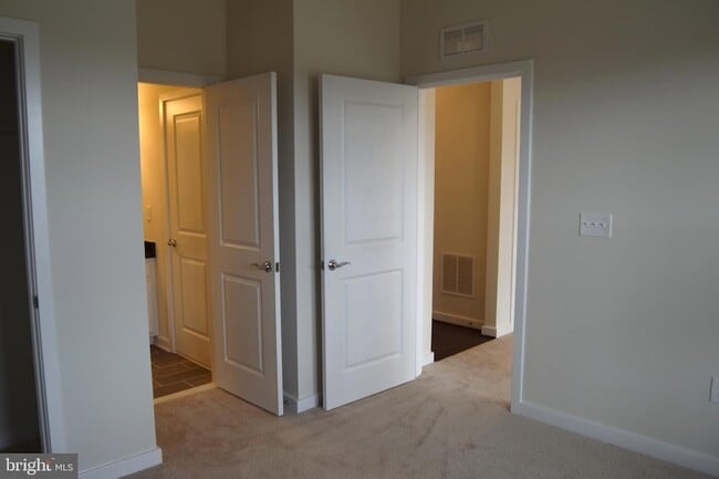 Building Photo - 19972 Abram Ter