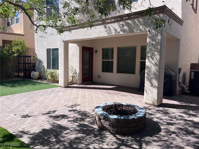 Building Photo - 2624 Valbonne Terrace