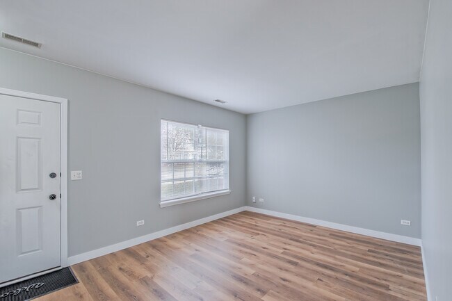 Building Photo - 1431 W Split Oak Cir