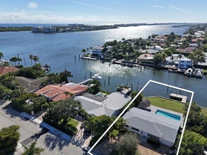 Building Photo - 122 Arlington Pl