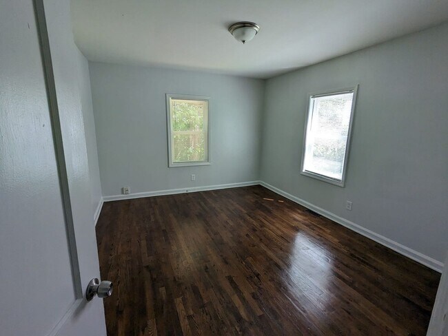 Building Photo - 4173 Brenda Dr