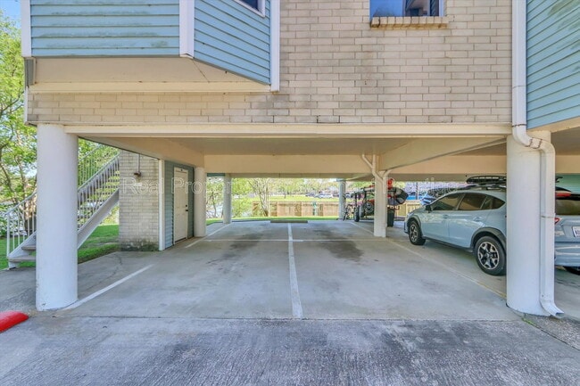 Building Photo - 18617 Egret Bay Blvd