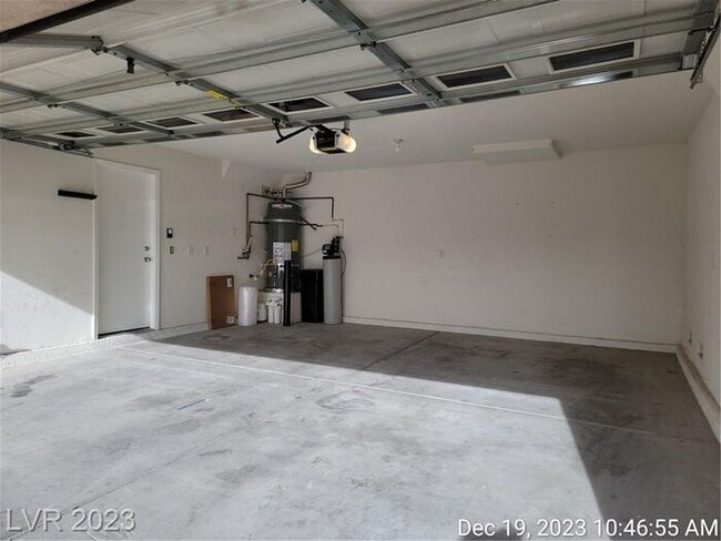 Building Photo - COMING SOON - Ready no later than the beginning of March!