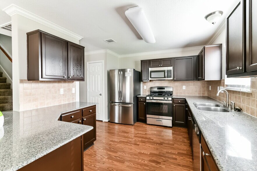 Building Photo - 18215 Rexine Ln