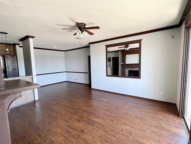Building Photo - 14550 Fonmeadow Dr