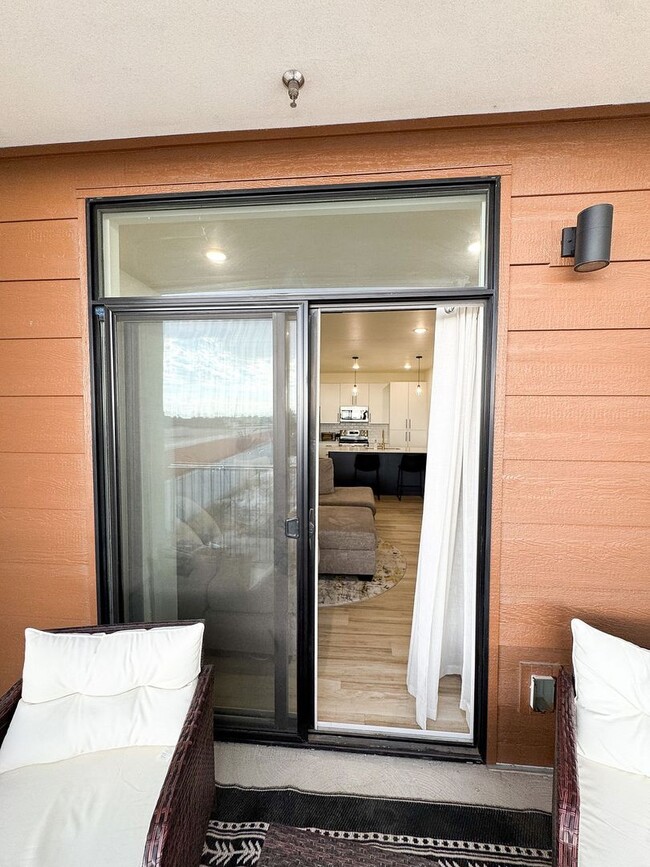 Building Photo - Beautiful Condo For Rent In Rexburg!