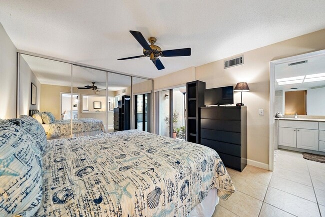 Building Photo - 1605 S US Hwy 1