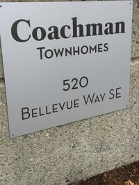 Building Photo - Coachman Townhomes