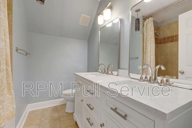 Building Photo - 177 Cottonwood Dr