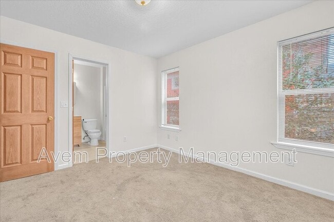 Building Photo - 55 NE Cook St